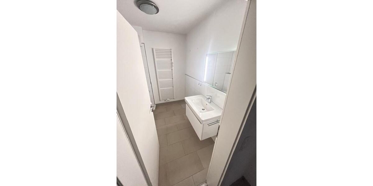 Etagenwohnung Bochum Bochum-Mitte - 2 Zimmer, 68 m&sup2;, 610&euro; | Angebot:25535333