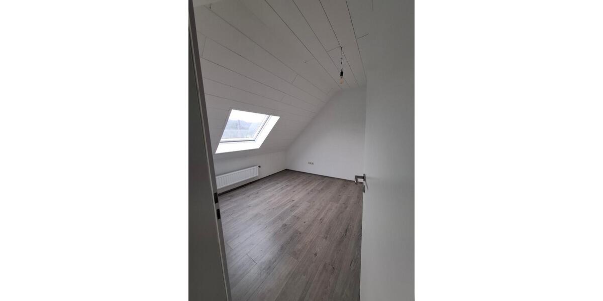 Dachgeschoßwohnung Hagen Dahl - 2.5 Zimmer, 69 m&sup2;, 520&euro; | Angebot:25538422