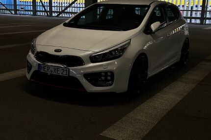 Kia ceed / Ceed 101.000 km 10.000 &euro; Herne 44651