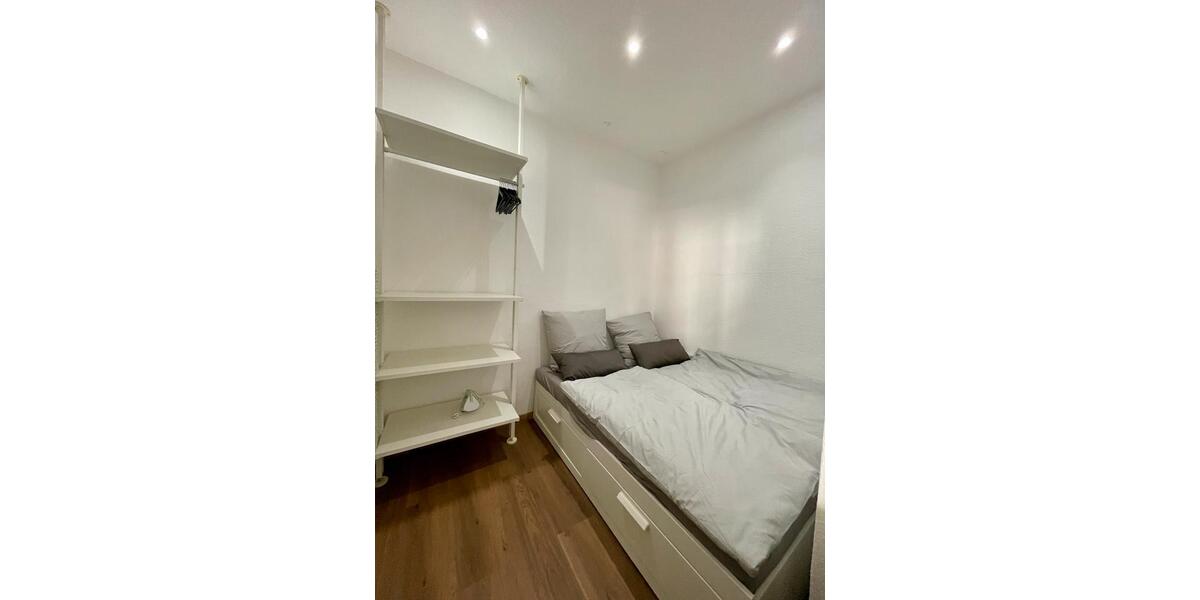 Erdgeschoßwohnung Wuppertal Arrenberg - 2.5 Zimmer, 72 m&sup2;, 1.250&euro; | Angebot:27626213