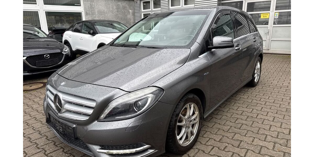 Mercedes-Benz B 180 106.055 km 8.490 &euro; Wuppertal 42285