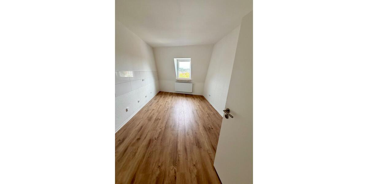 Dachgeschoßwohnung Schwelm - 3 Zimmer, 64 m&sup2;, 640&euro; | Angebot:27582556