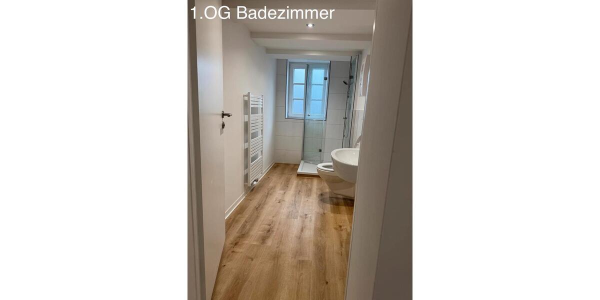 Etagenwohnung Remscheid Gemarkung Bergisch Born - 4 Zimmer, 130 m&sup2;, 1.097&euro; | Angebot:26220408