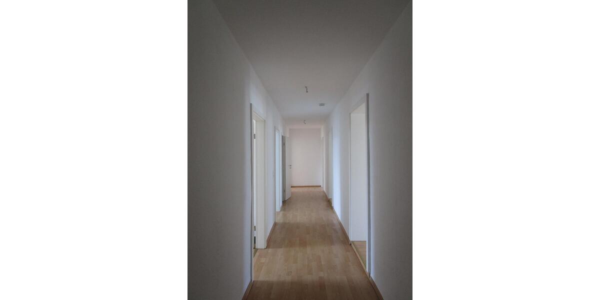 Etagenwohnung Bochum - 5 Zimmer, 126 m&sup2;, 1.200&euro; | Angebot:25391632