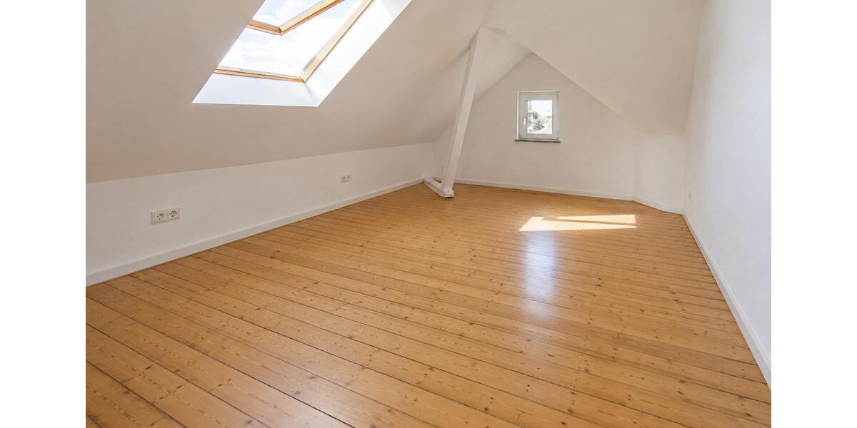 Dachgeschoßwohnung Unna - 3 Zimmer, 81 m&sup2;, 650&euro; | Angebot:26653891