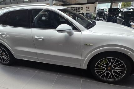 Porsche Cayenne 66.000 km 59.900 &euro; Dortmund 44289