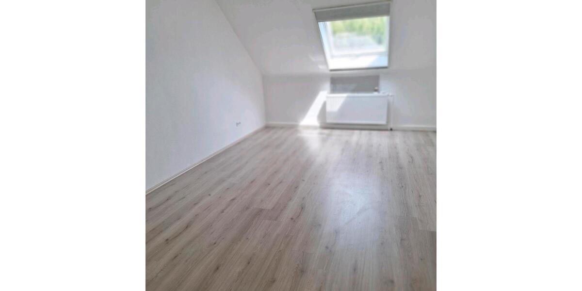 Dachgeschoßwohnung Dortmund Huckarde - 2 Zimmer, 65 m&sup2;, 580&euro; | Angebot:26007079