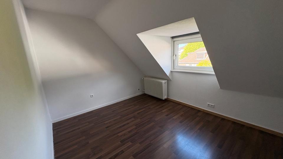 Dachgeschoßwohnung Lünen Alstedde - 2 Zimmer, 46 m&sup2;, 385&euro; | Angebot:26645597