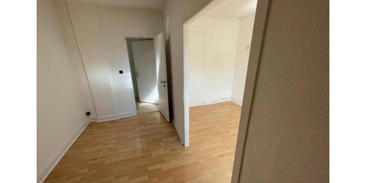 Dachgeschoßwohnung Iserlohn - 4 Zimmer, 90 m&sup2;, 800&euro; | Angebot:27619549