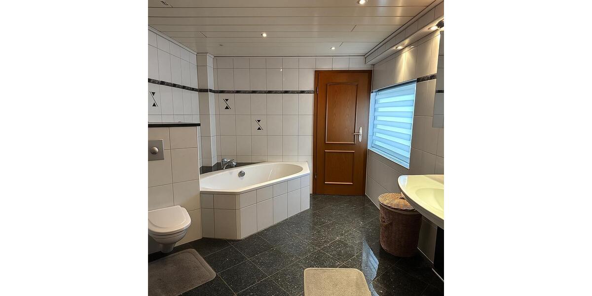 Einfamilienhaus Menden (Sauerland) Berkenhofskamp - 6 Zimmer, 170 m&sup2;, 360.000&euro; | Angebot:26178458