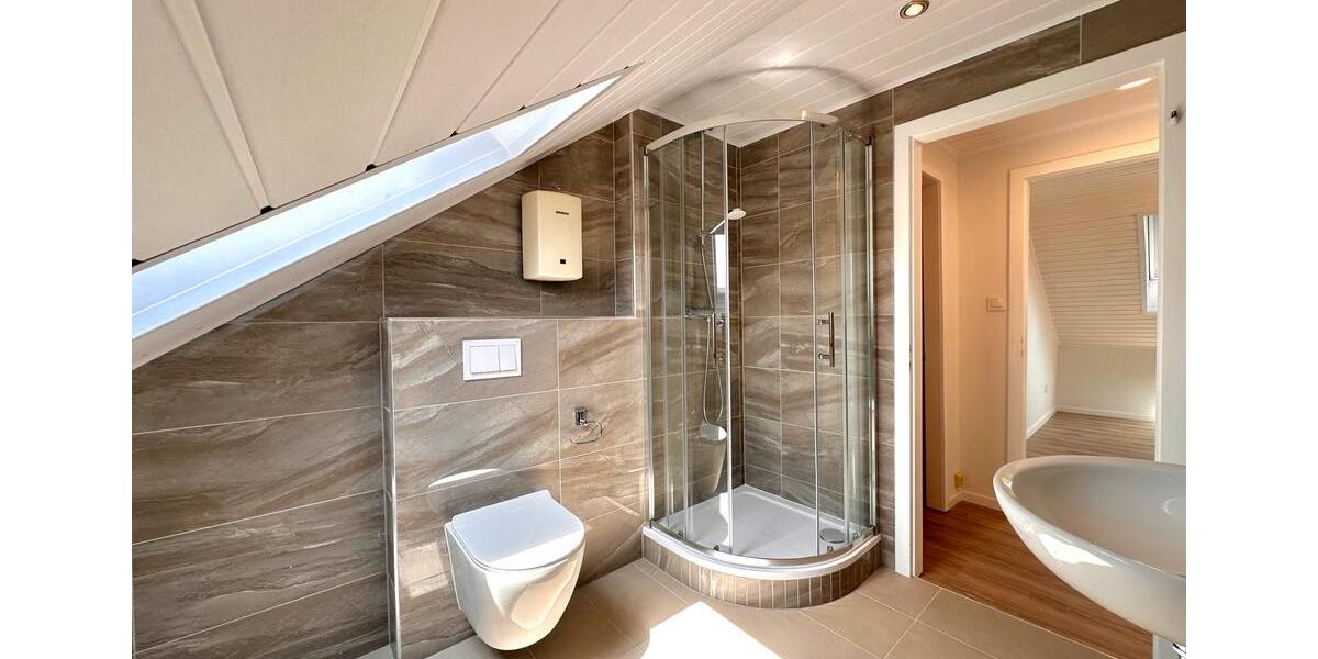 Doppelhaushälfte Hemer - 8 Zimmer, 155 m&sup2;, 1.400&euro; | Angebot:26006012