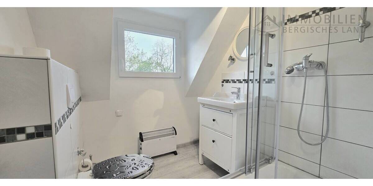 Etagenwohnung Hückeswagen Innenstadt - 2 Zimmer, 50 m&sup2;, 350&euro; | Angebot:26741536
