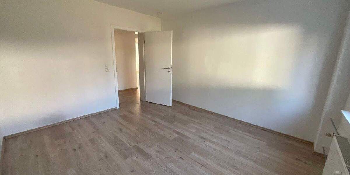 Etagenwohnung Radevormwald Innenstadt - 3 Zimmer, 71 m&sup2;, 639&euro; | Angebot:25739983