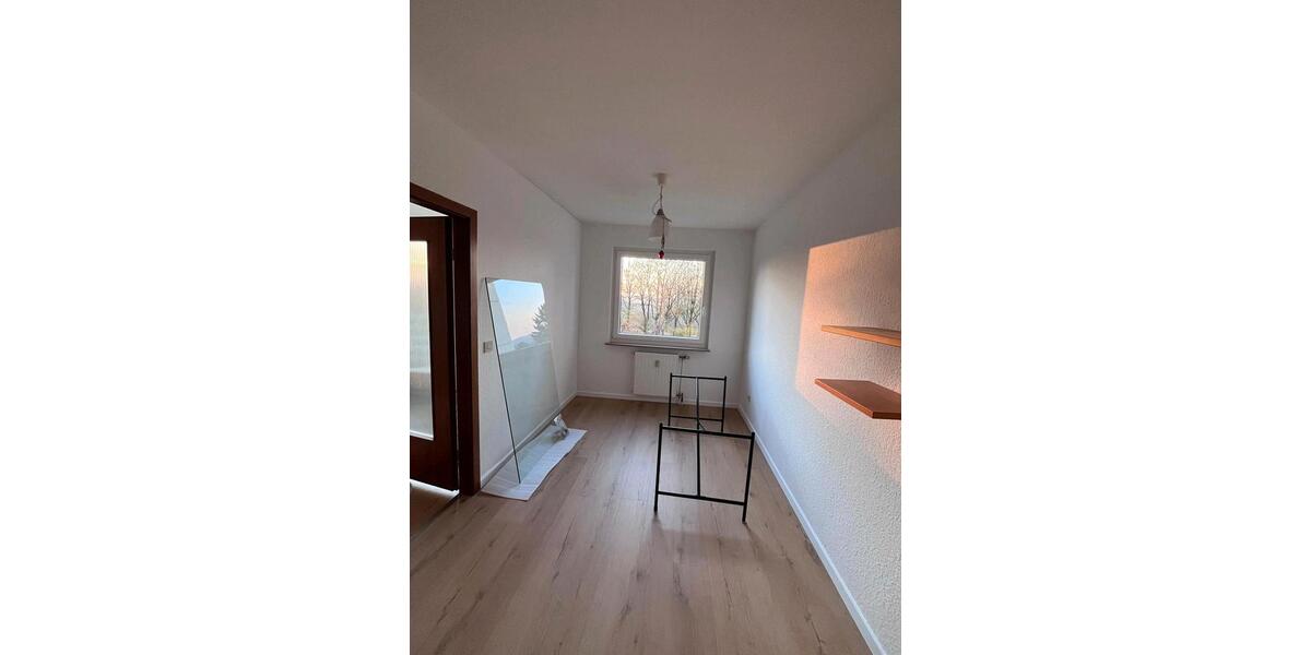 Etagenwohnung Wuppertal Eckbusch - 4 Zimmer, 113 m&sup2;, 1.350&euro; | Angebot:25894284