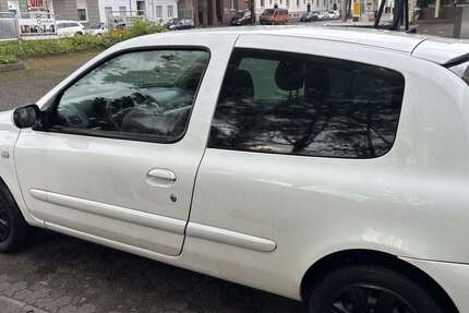 Renault Clio 169.000 km 1.700 &euro; Dortmund, Stadt 44137