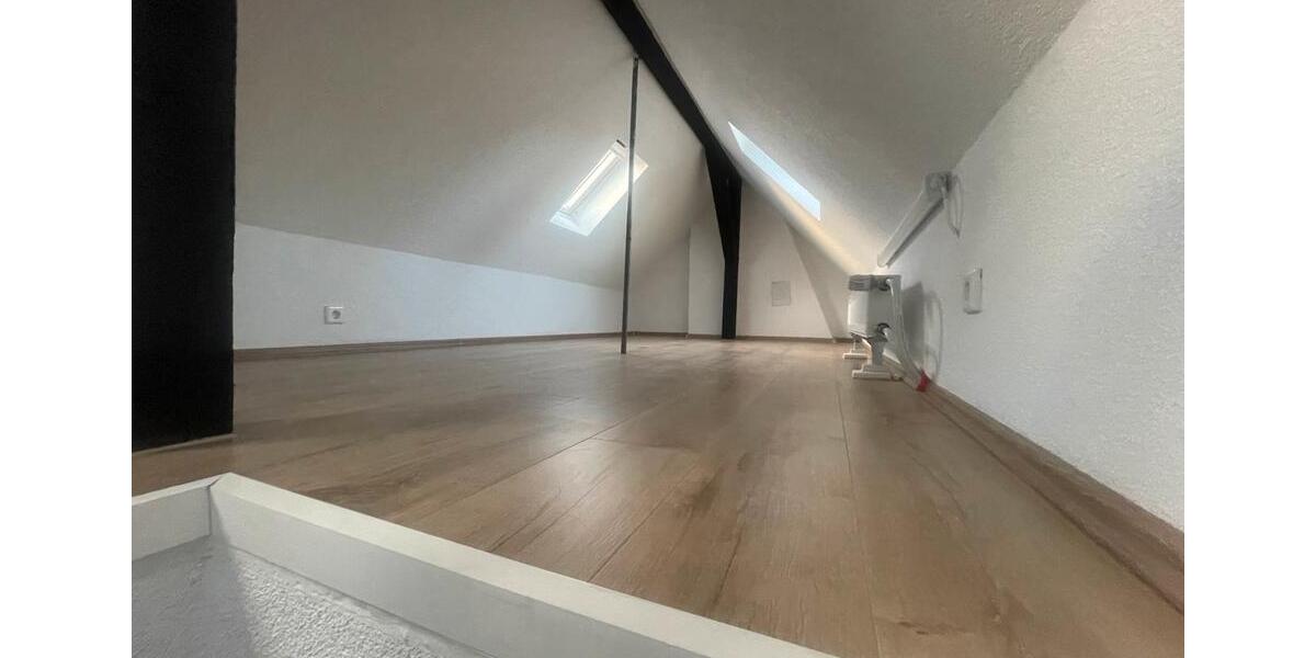 Dachgeschoßwohnung Bochum Bochum-Mitte - 3 Zimmer, 60 m&sup2;, 650&euro; | Angebot:25294053