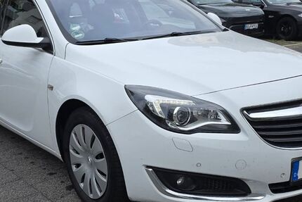 Opel Insignia 145.400 km 8.800 &euro; Bochum 44787