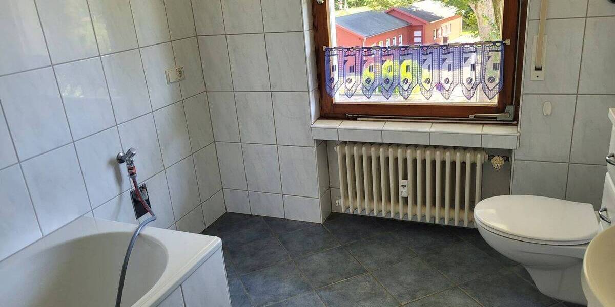 Etagenwohnung Kierspe Bollwerk - 3 Zimmer, 104 m&sup2;, 580&euro; | Angebot:26026606