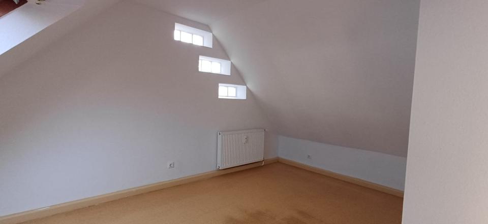 Dachgeschoßwohnung Lüdenscheid Staberg - 3 Zimmer, 80 m&sup2;, 460&euro; | Angebot:25882216