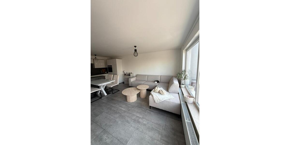 Etagenwohnung Remscheid Gemarkung Bergisch Born - 3 Zimmer, 80 m&sup2;, 1.200&euro; | Angebot:27571250