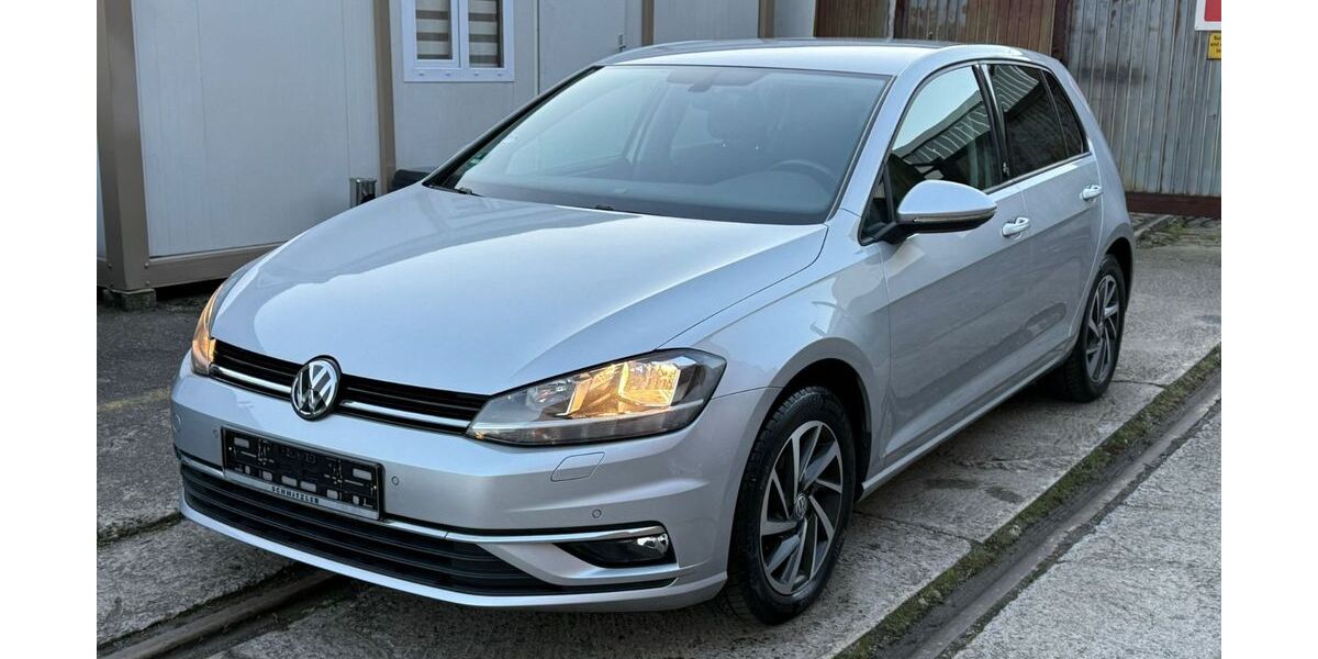 VW Golf 98.000 km 12.490 &euro; Hattingen 45525