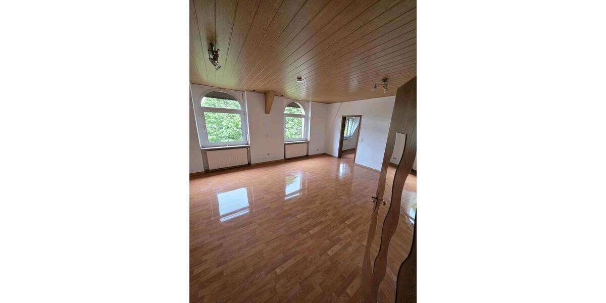 Dachgeschoßwohnung Hagen Hagen-Nord - 5 Zimmer, 107 m&sup2;, 720&euro; | Angebot:26700899