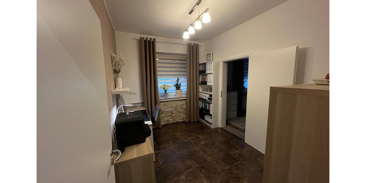 Einfamilienhaus Iserlohn Sümmern - 9 Zimmer, 180 m&sup2;, 399.000&euro; | Angebot:25017524