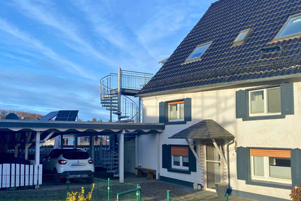 Haus Balve Mellen - 7 Zimmer, 270 m&sup2;, 285.000&euro; | Angebot:25703460