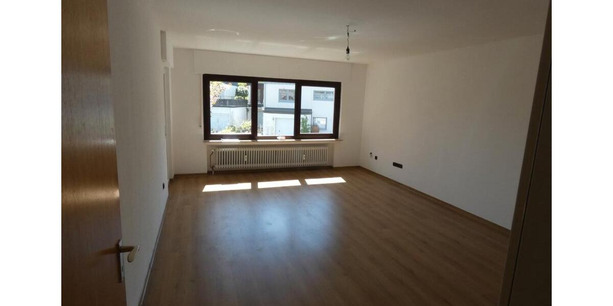 Etagenwohnung Lüdenscheid Augustenthal - 3 Zimmer, 80 m&sup2;, 590&euro; | Angebot:27626547