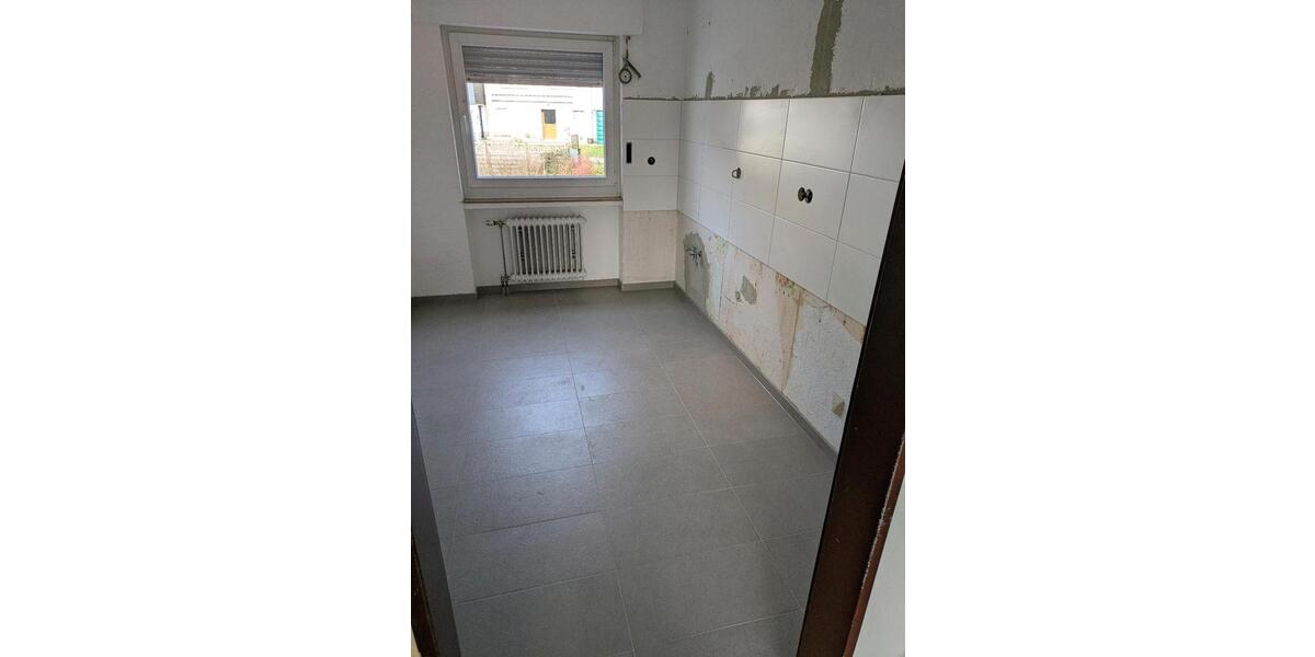 Etagenwohnung Fröndenberg (Ruhr) - 3 Zimmer, 84 m&sup2;, 650&euro; | Angebot:25635898
