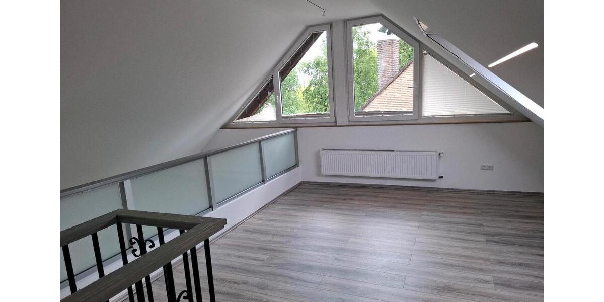 Dachgeschoßwohnung Bochum Bochum-Nord - 2.5 Zimmer, 75 m&sup2;, 740&euro; | Angebot:25637318