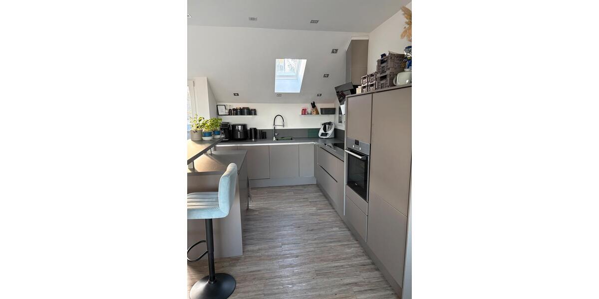 Dachgeschoßwohnung Schwerte - 3 Zimmer, 90 m&sup2;, 279.000&euro; | Angebot:25182102