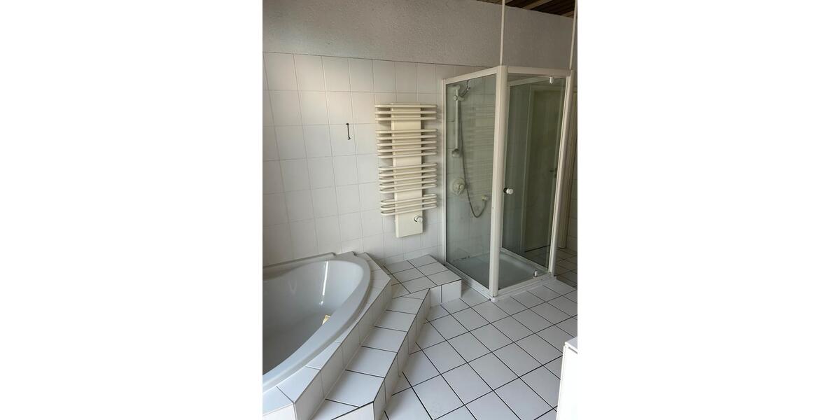 Etagenwohnung Iserlohn - 3.5 Zimmer, 93 m&sup2;, 725&euro; | Angebot:26003000