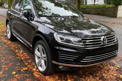VW Touareg 120.400 km 24.500 &euro; Wuppertal 42289