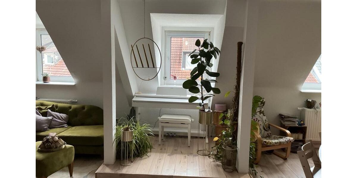 Dachgeschoßwohnung Hagen Hagen-Mitte - 5 Zimmer, 122 m&sup2;, 760&euro; | Angebot:26606044
