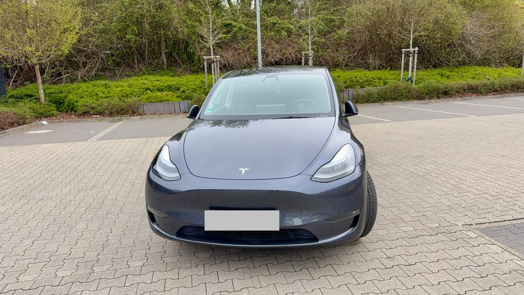 Tesla Model Y 60.000 km 30.995 &euro; Bochum 44879