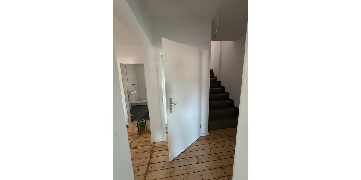 Maisonettenwohnung Wuppertal Arrenberg - 4 Zimmer, 100 m&sup2;, 1.800&euro; | Angebot:27567538