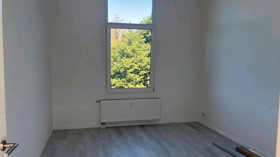 Erdgeschoßwohnung Remscheid Lüttringhausen - 2 Zimmer, 62 m&sup2;, 750&euro; | Angebot:26636130