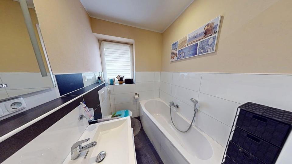 Etagenwohnung Wuppertal - 4 Zimmer, 94 m&sup2;, 900&euro; | Angebot:25650421