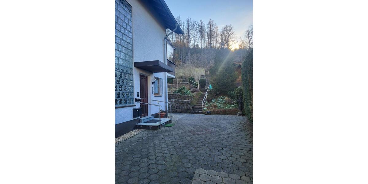 Mehrfamilienhaus, Wohnhaus Hagen Dahl - 8 Zimmer, 208 m&sup2;, 385.000&euro; | Angebot:24380263