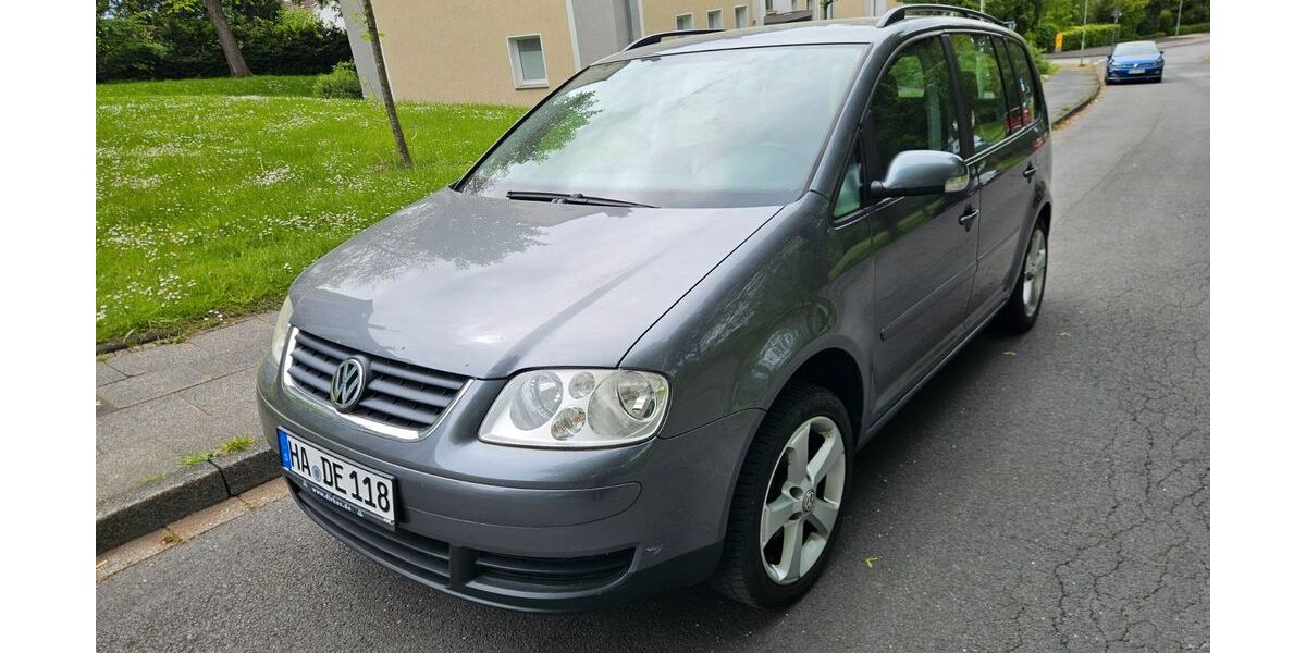 VW Touran 226.000 km 3.800 &euro; Hagen 58119
