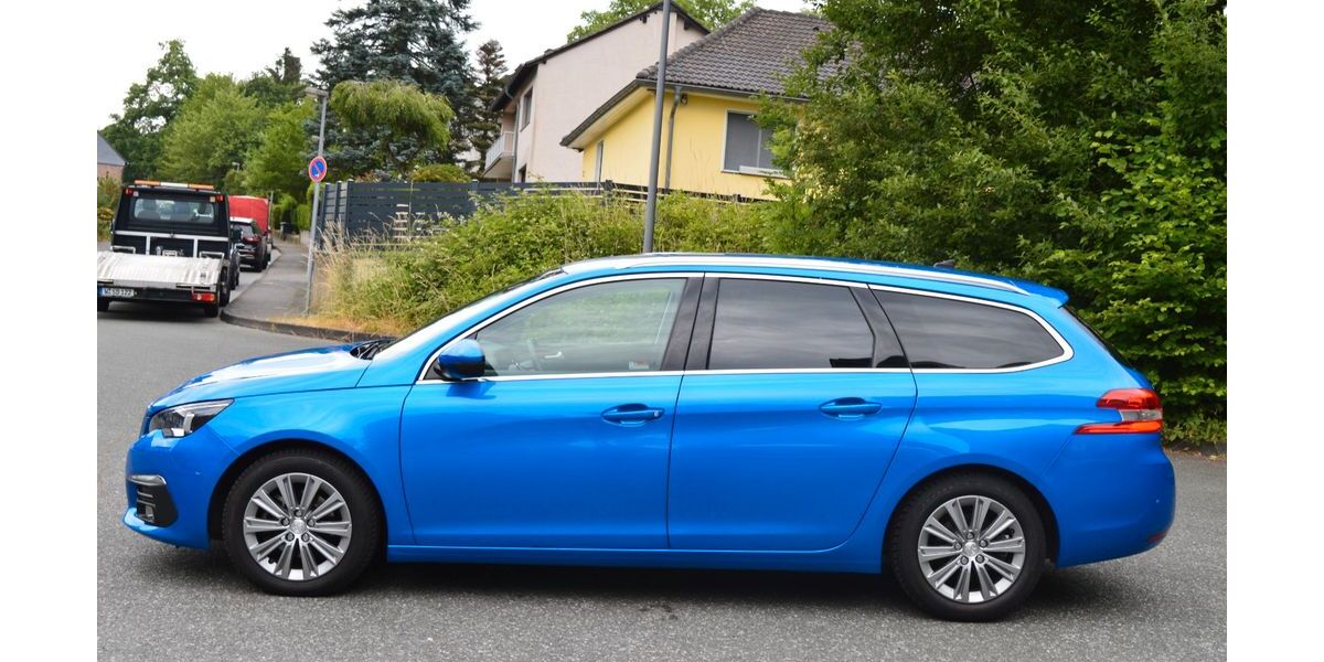 Peugeot 308 85.000 km 16.400 &euro; Wuppertal 42279