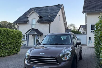 Mini Countryman D (Cooper) 138.742 km 7.300 &euro; Wuppertal 42109
