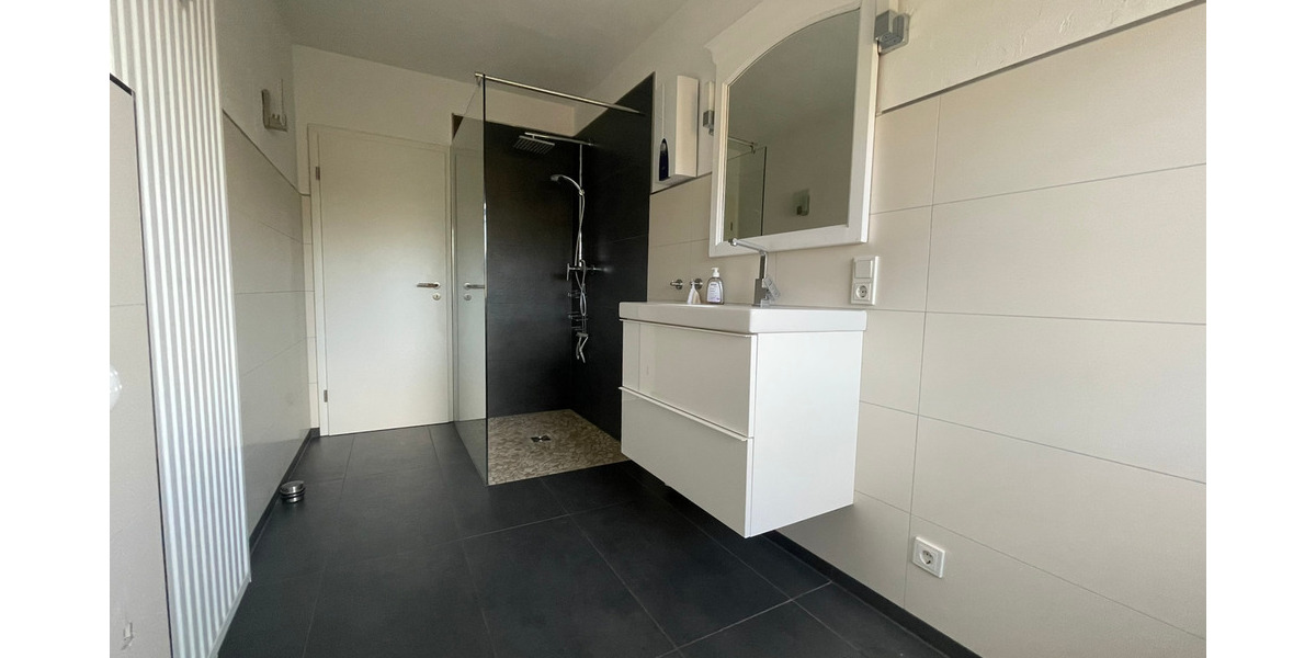 Einfamilienhaus Balve - 1 Zimmer, 243 m&sup2;, 450.000&euro; | Angebot:25703450