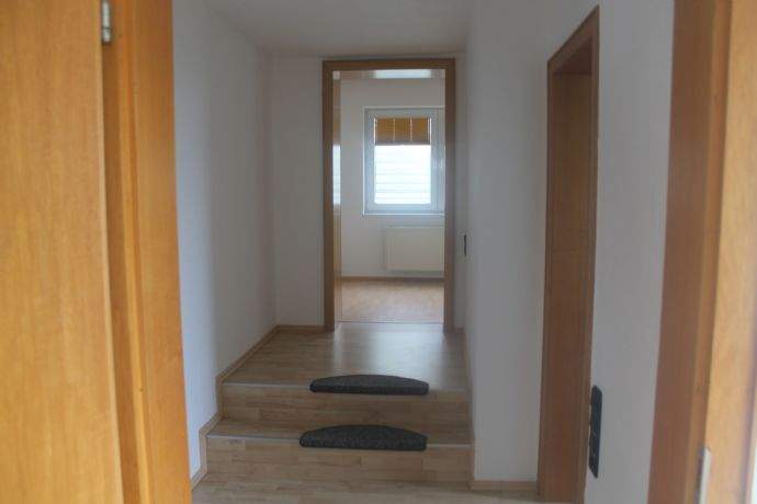 Etagenwohnung Lüdenscheid Dickenberg - 3 Zimmer, 100 m&sup2;, 615&euro; | Angebot:26730526