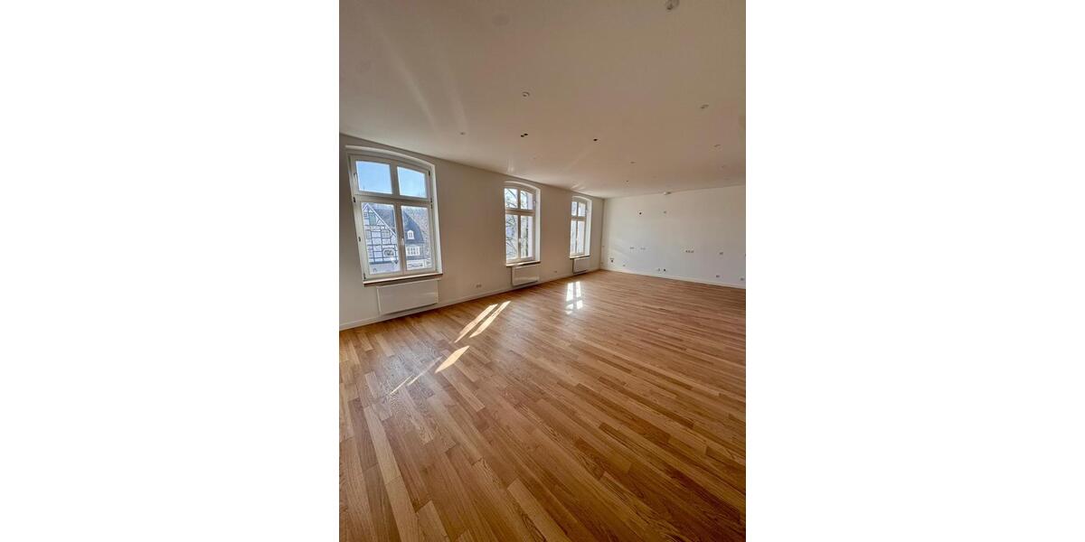 Etagenwohnung Wuppertal Arrenberg - 3 Zimmer, 122 m&sup2;, 1.440&euro; | Angebot:25377649