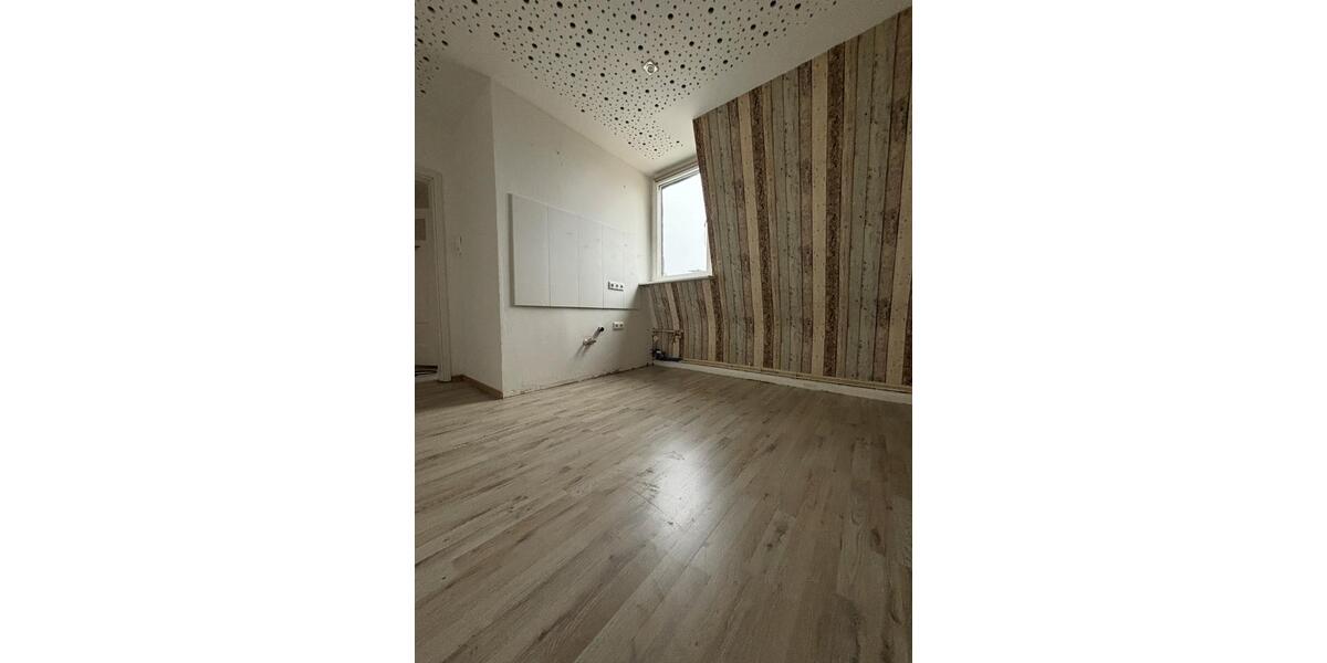 Dachgeschoßwohnung Hagen Hagen-Nord - 4 Zimmer, 94 m&sup2;, 750&euro; | Angebot:25417340