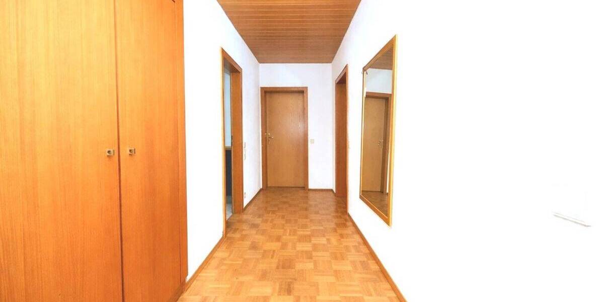 Etagenwohnung Fröndenberg Frömern - 3 Zimmer, 75 m&sup2;, 115.000&euro; | Angebot:25958905