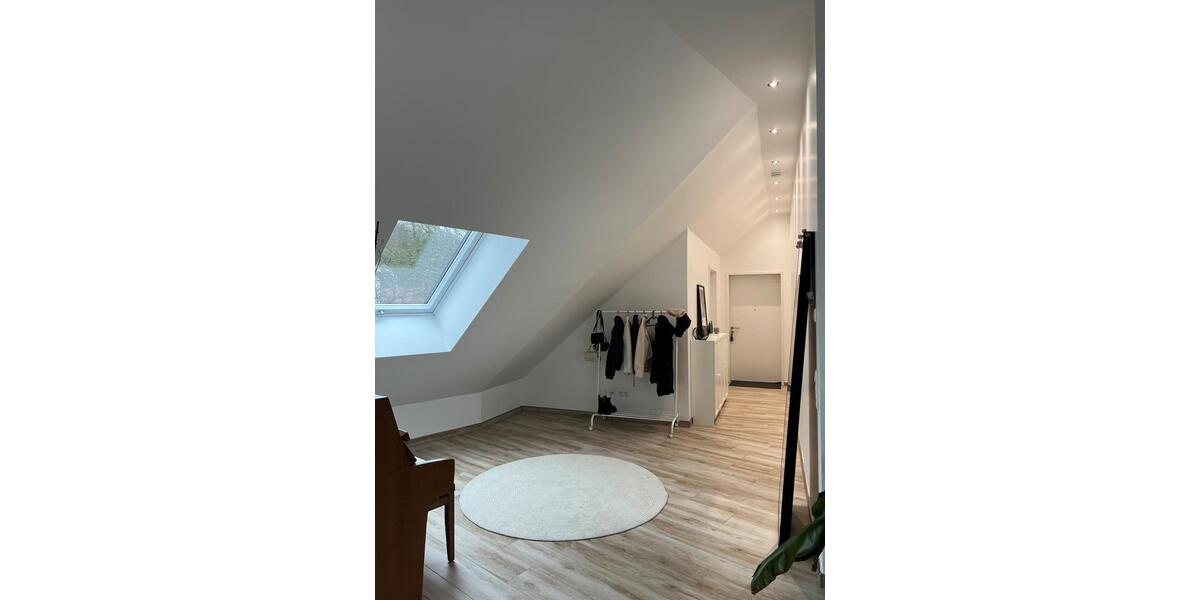 Dachgeschoßwohnung Iserlohn Letmathe - 2 Zimmer, 80 m&sup2;, 850&euro; | Angebot:24811479