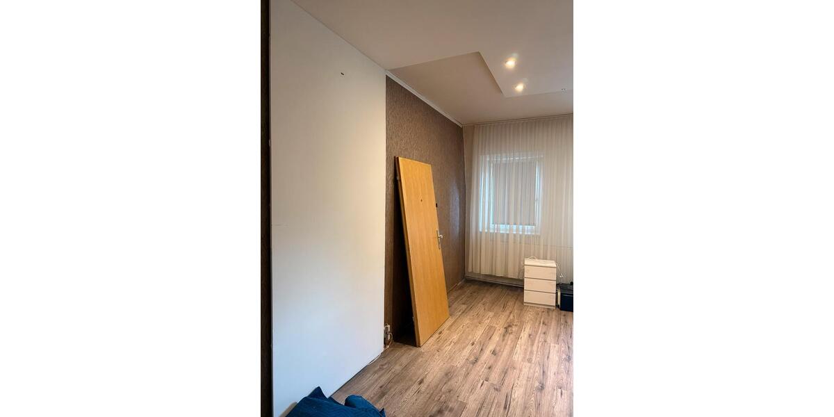 Etagenwohnung Wuppertal Barmen - 4 Zimmer, 88 m&sup2;, 700&euro; | Angebot:25959309